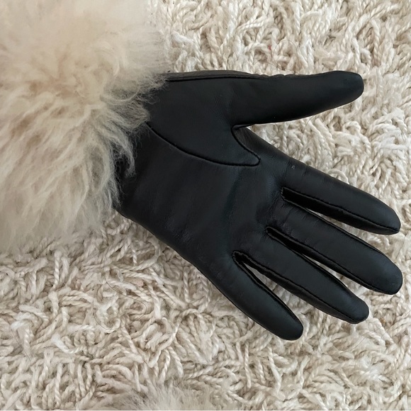 Ugg gloves - Picture 4 of 5